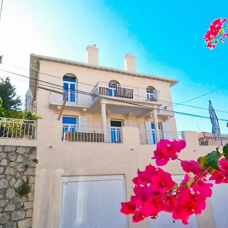 Superbe Maison 6 Ch, 4 Sdb, Terrasses Et Billard 别墅