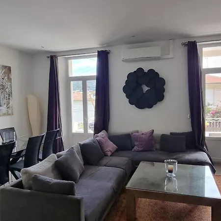 Superbe Maison 6 Ch, 4 Sdb, Terrasses Et Billard *