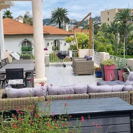 Villa Superbe Maison 6 Ch, 4 Sdb, Terrasses Et Billard Cannes