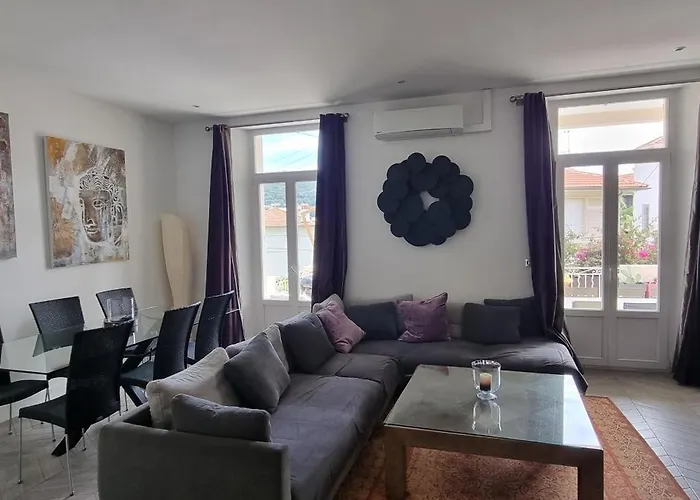 Superbe Maison 6 Ch, 4 Sdb, Terrasses Et Billard *