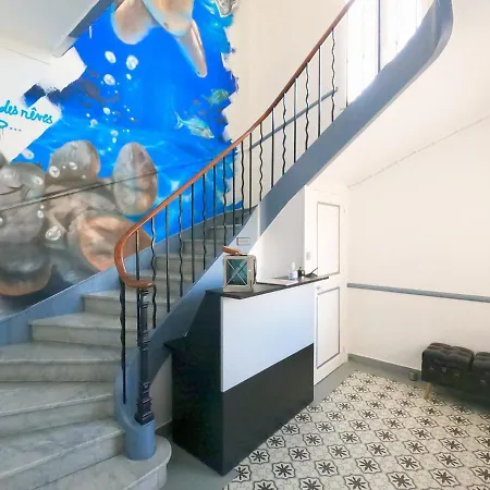 Superbe Maison 6 Ch, 4 Sdb, Terrasses Et Billard